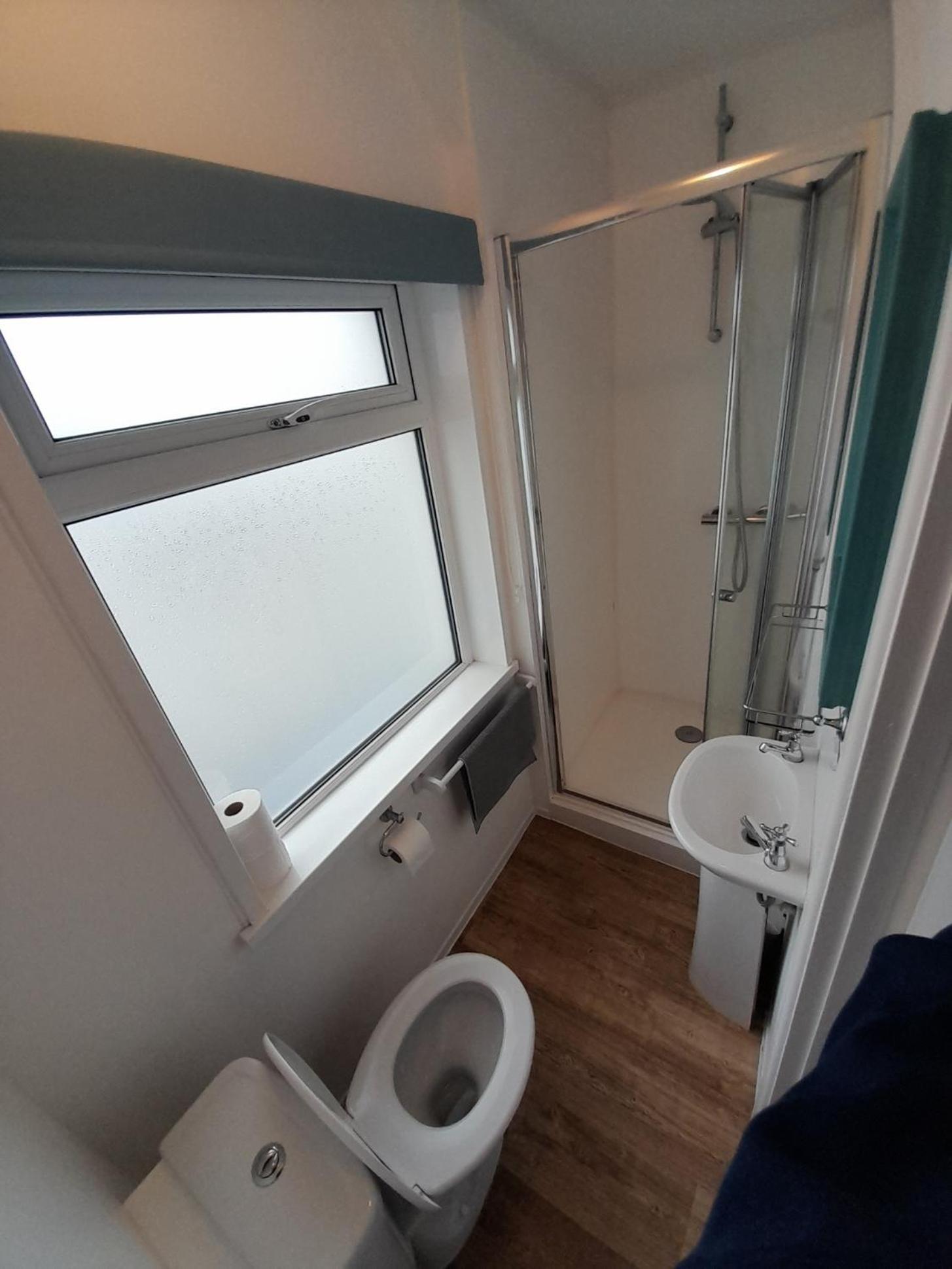 Single Room Private Bathroom