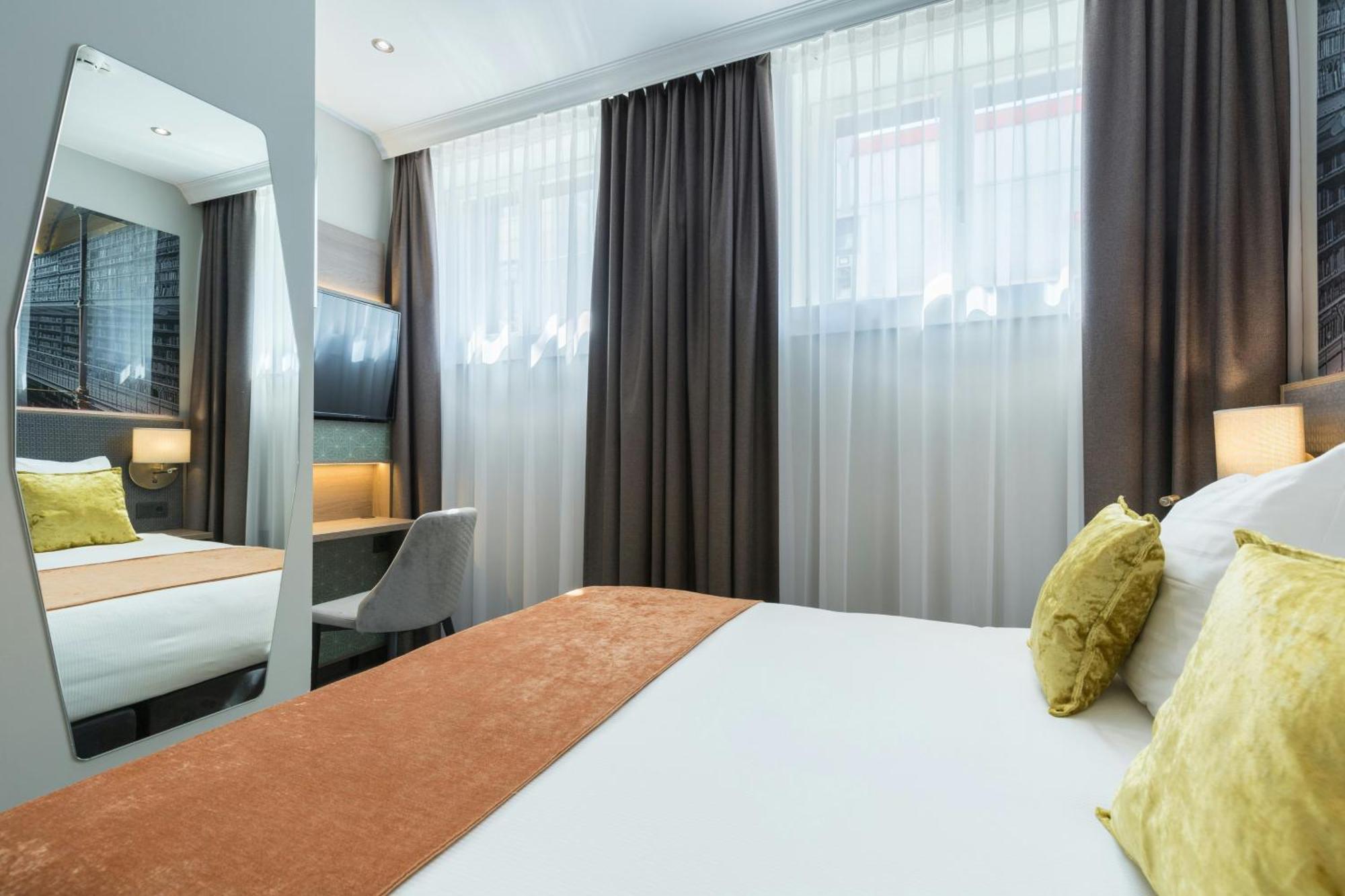 Comfort Room 1 Double Bed Limited View