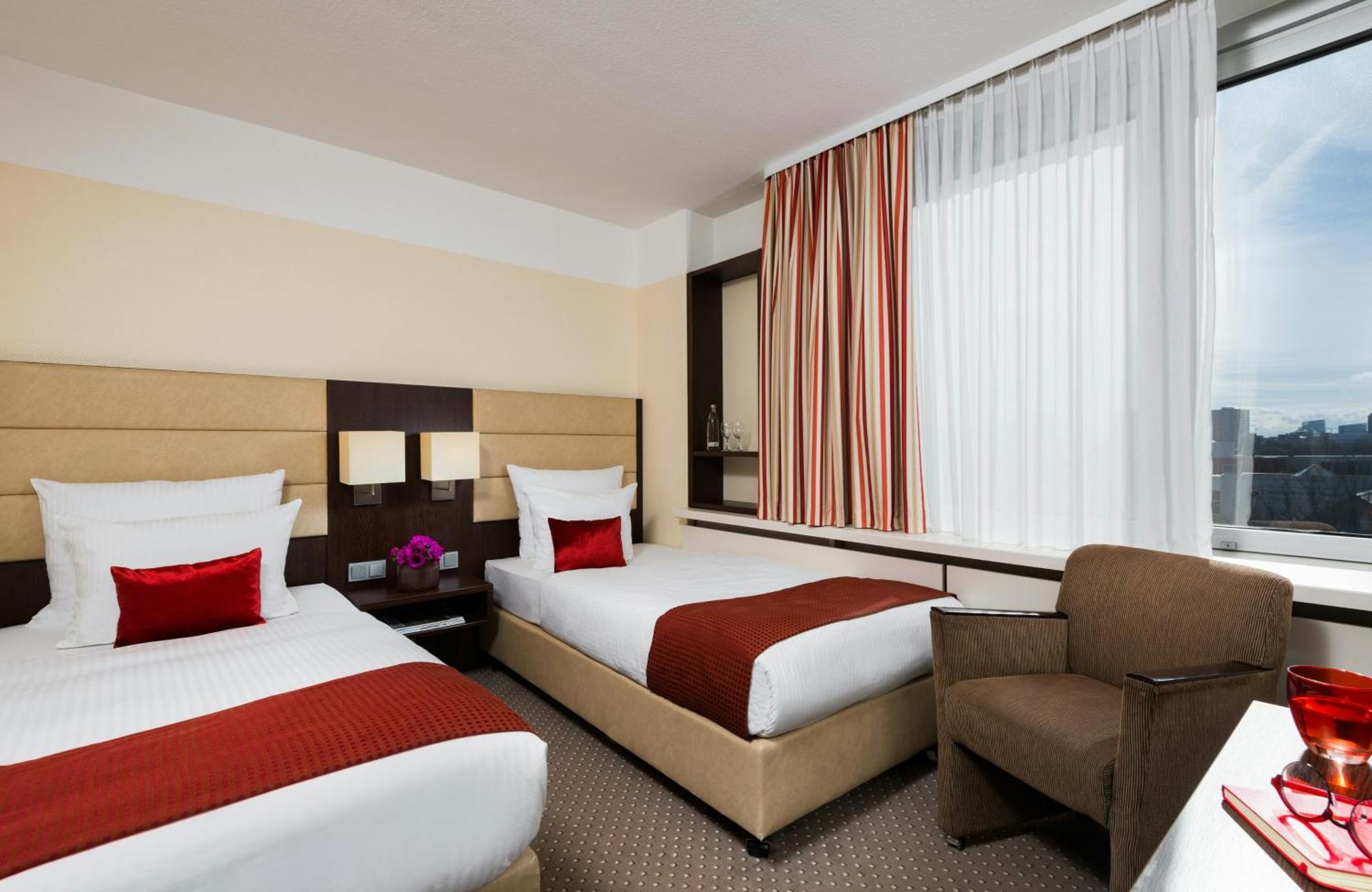 Comfort Twin Room
