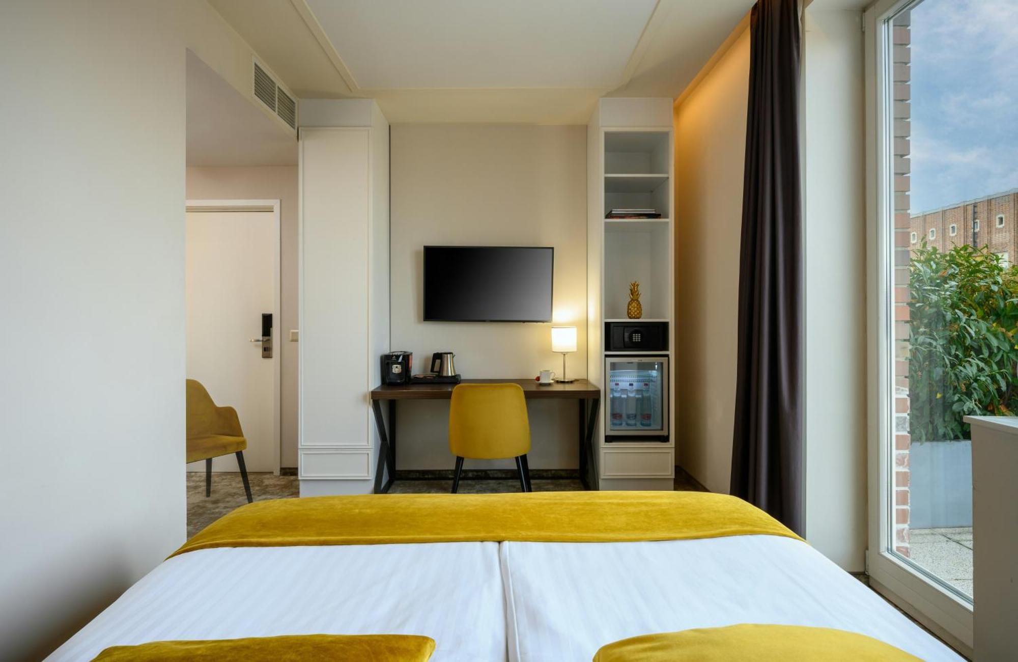 Comfort Room Terrace