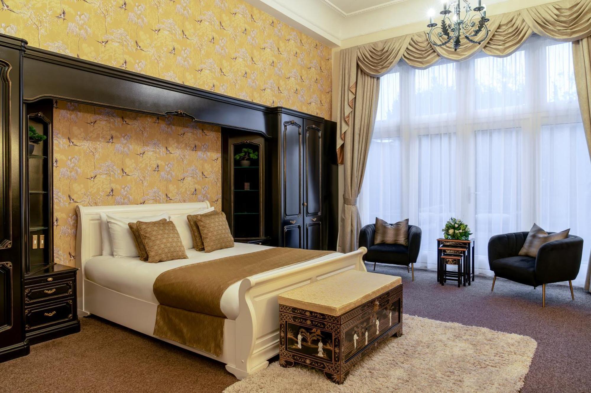 One-Bedroom Suite,1602950146:JPEG