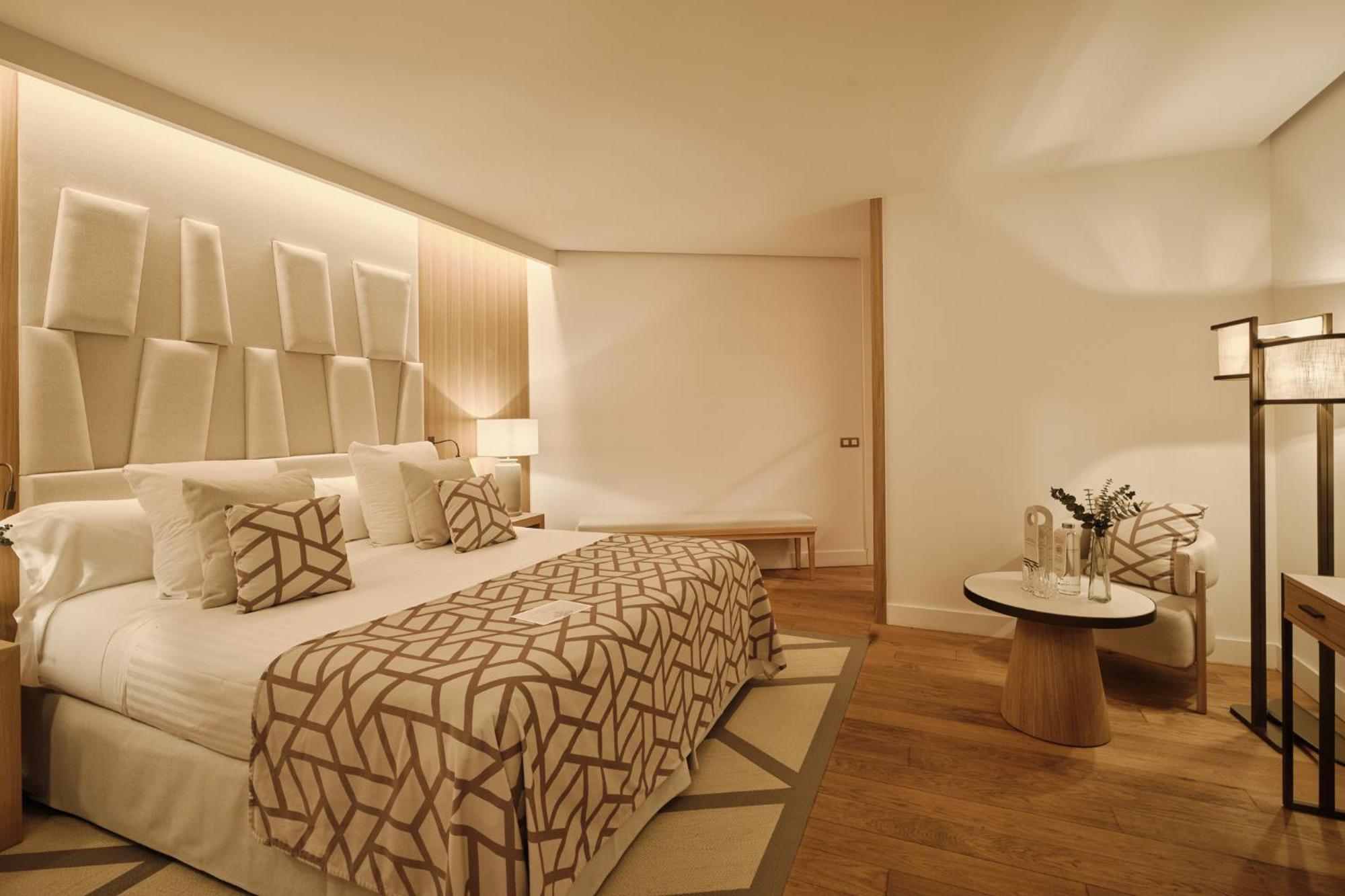 Double or Twin Room Terrace