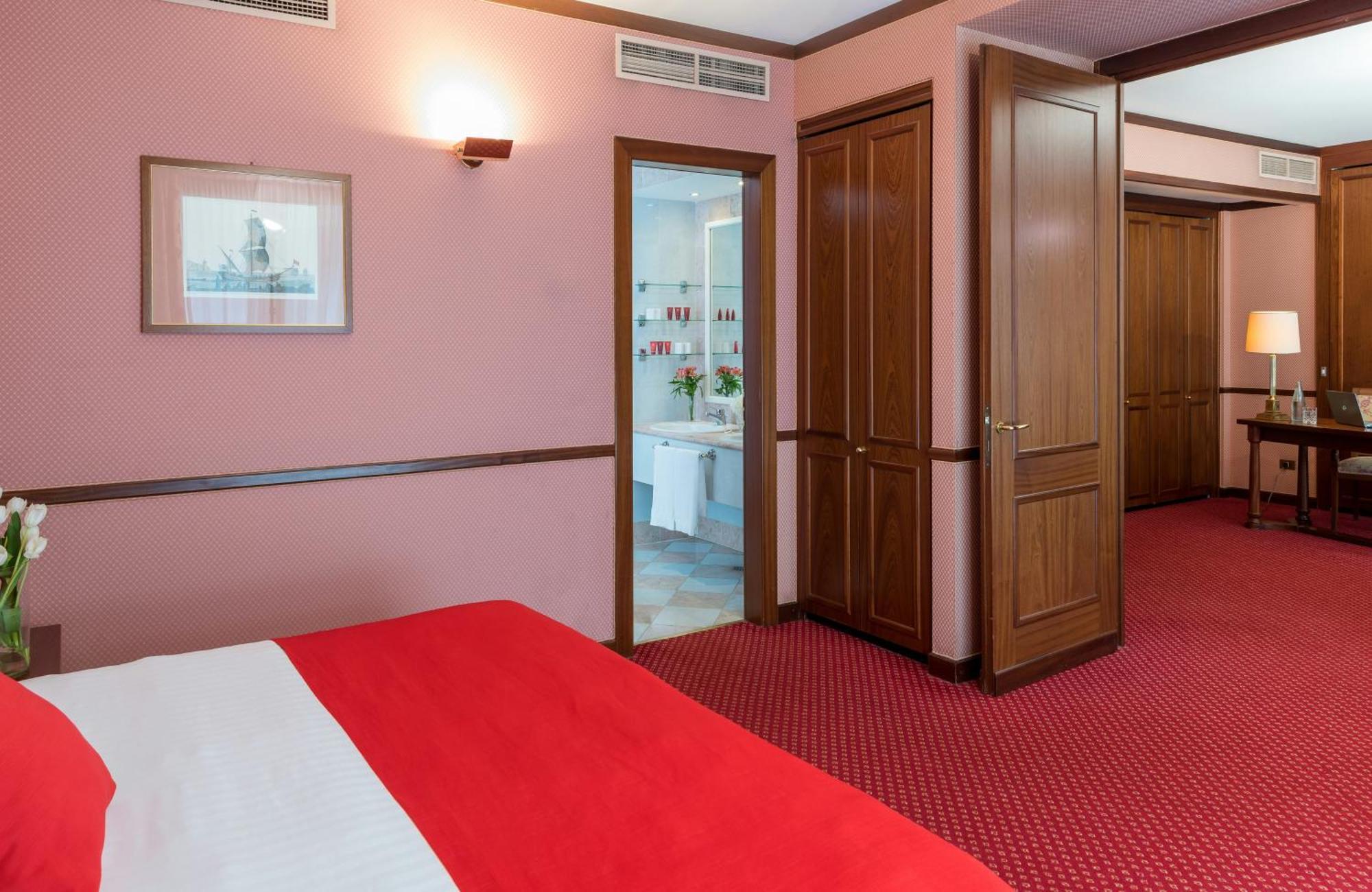 Suite King com 1 Quarto (2 Adultos)
