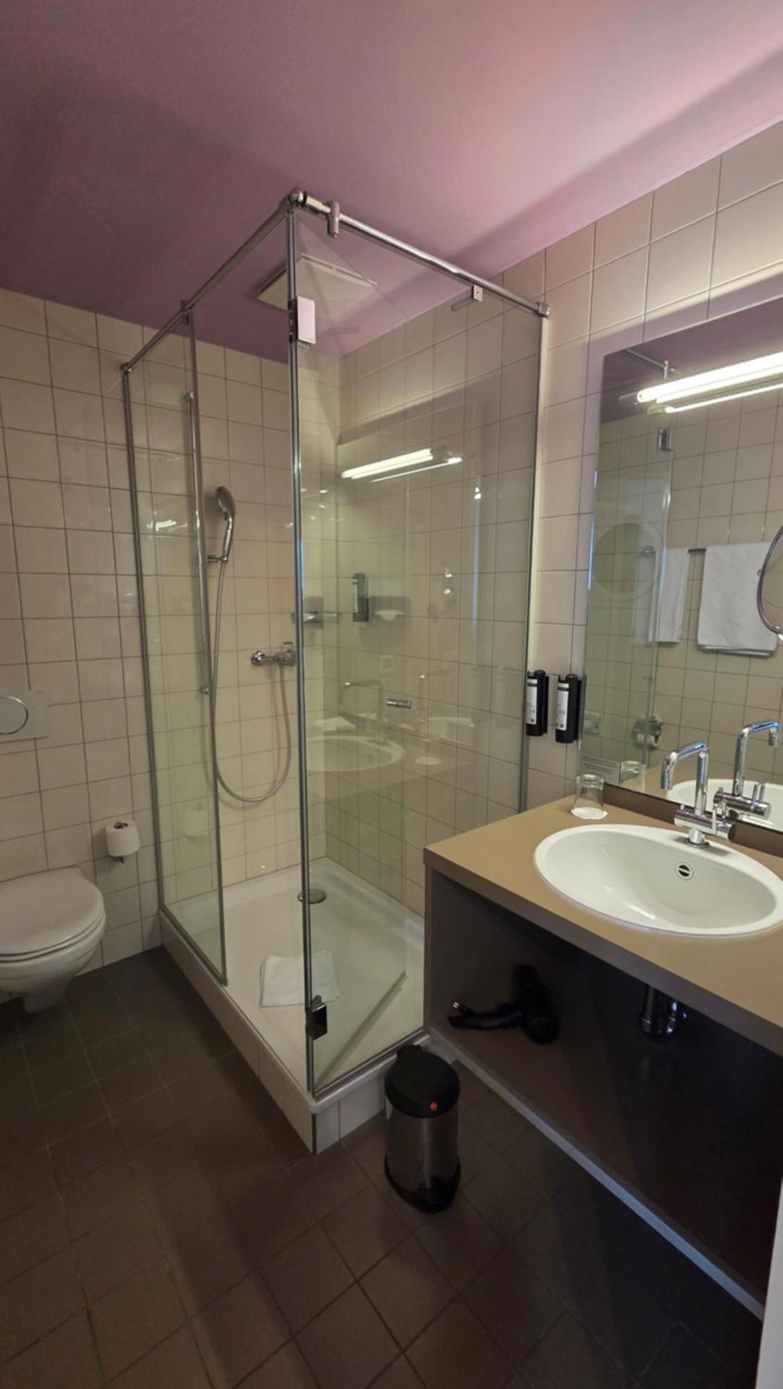 Single Room,1746828673:JPEG