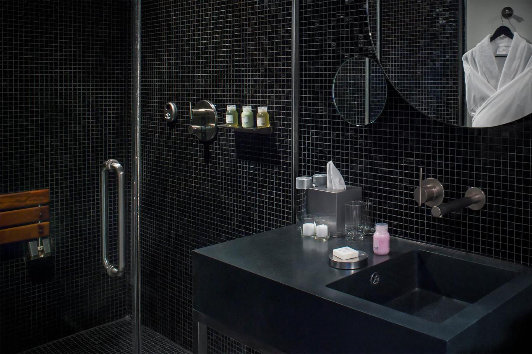 High Floor King Room Tub Balcony