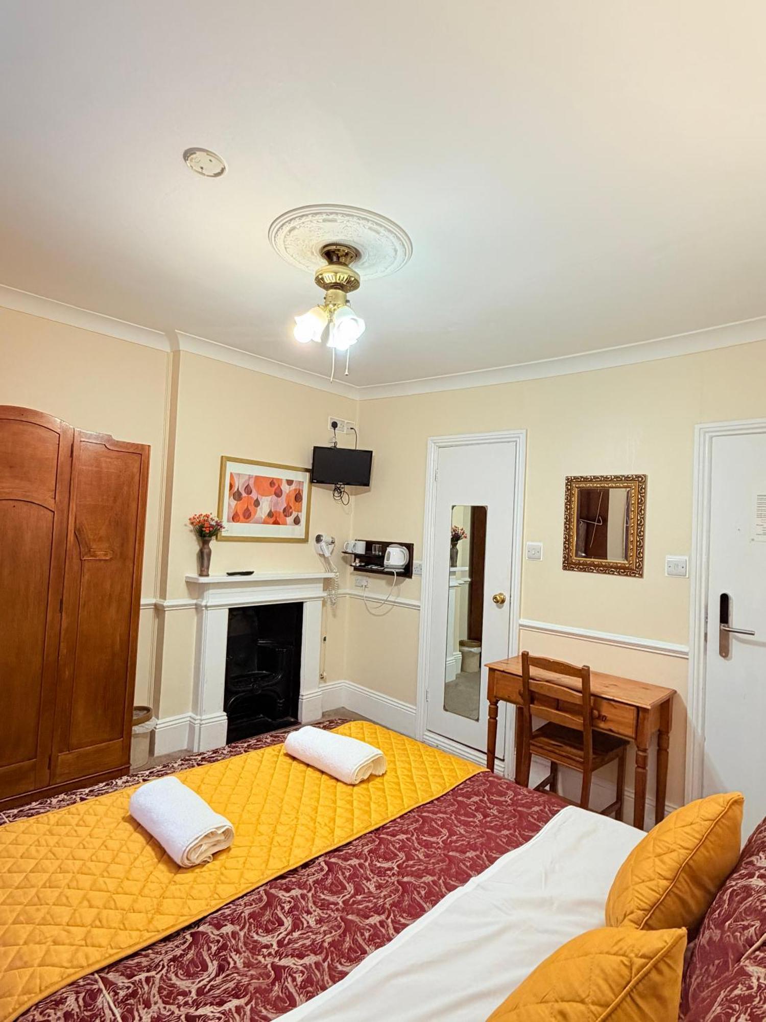 Standard King Room