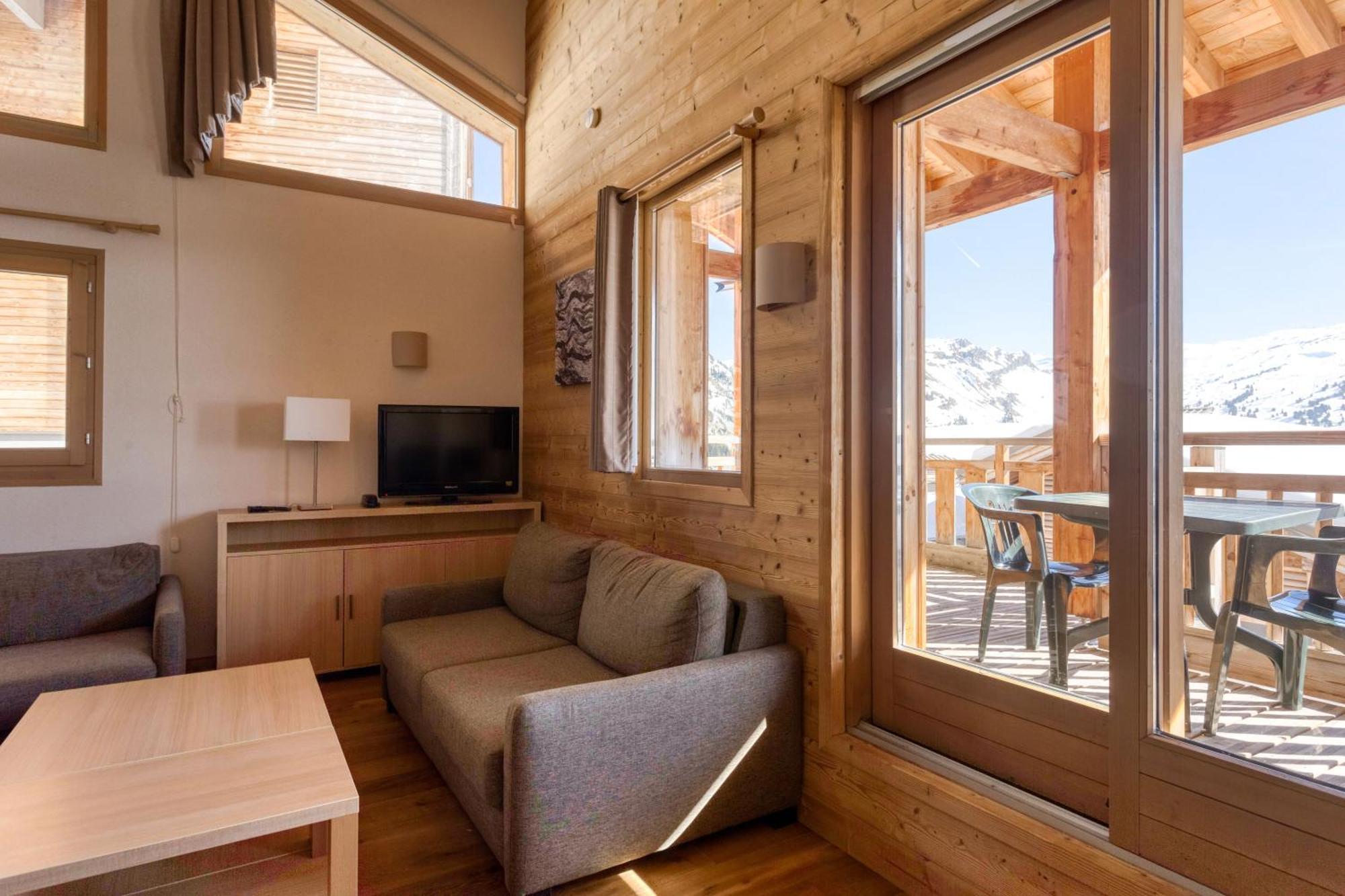 Five-Bedroom Apartment