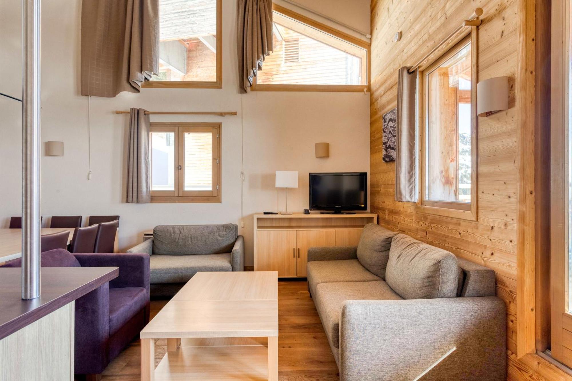 Five-Bedroom Apartment