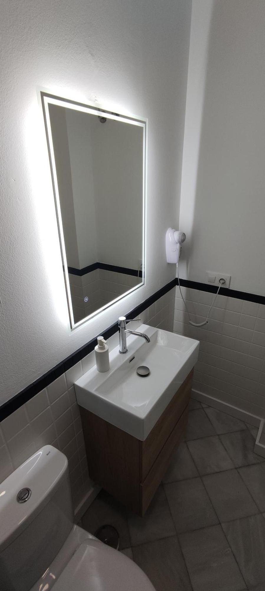 Twin Room Bathroom