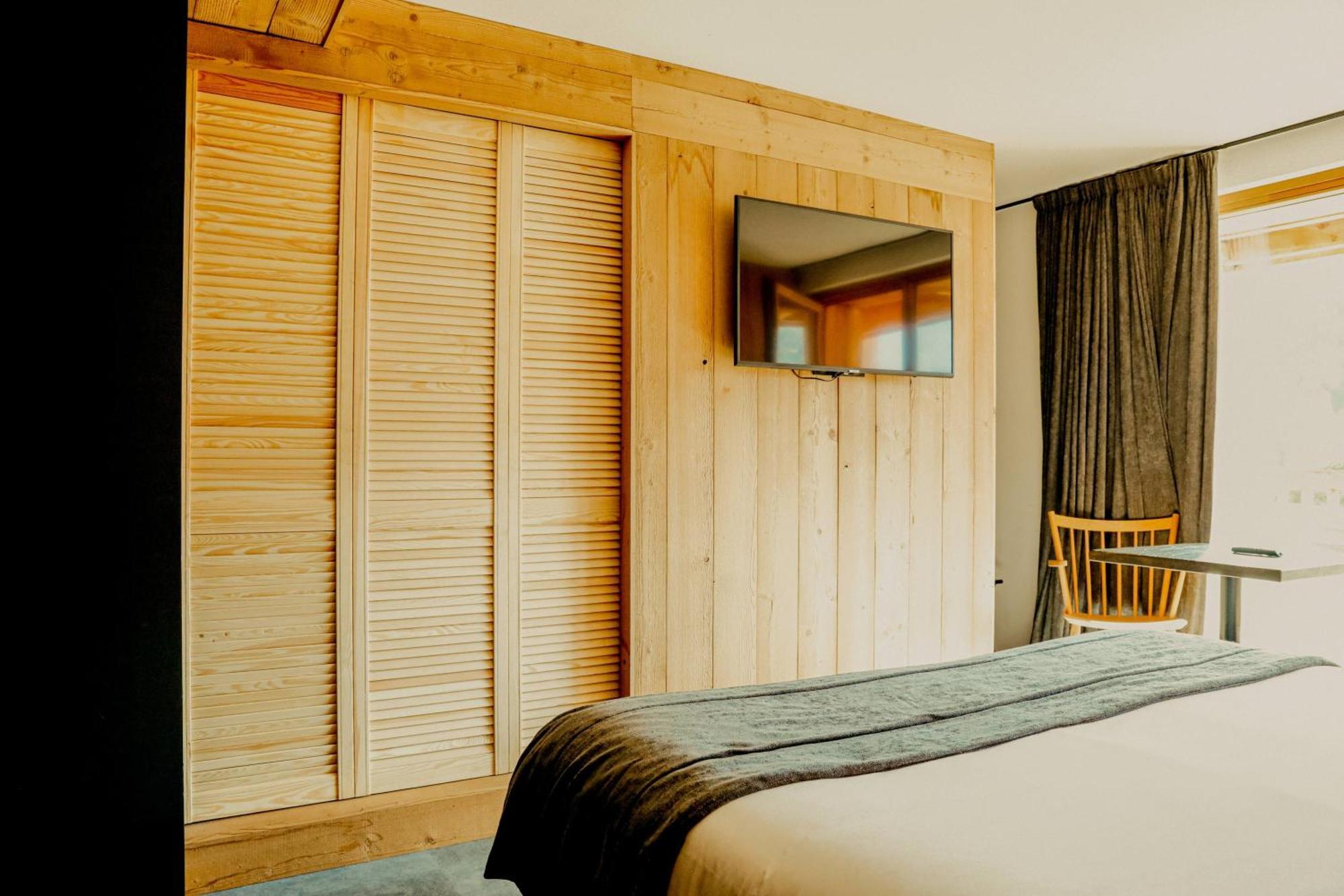 Deluxe Balneo Room