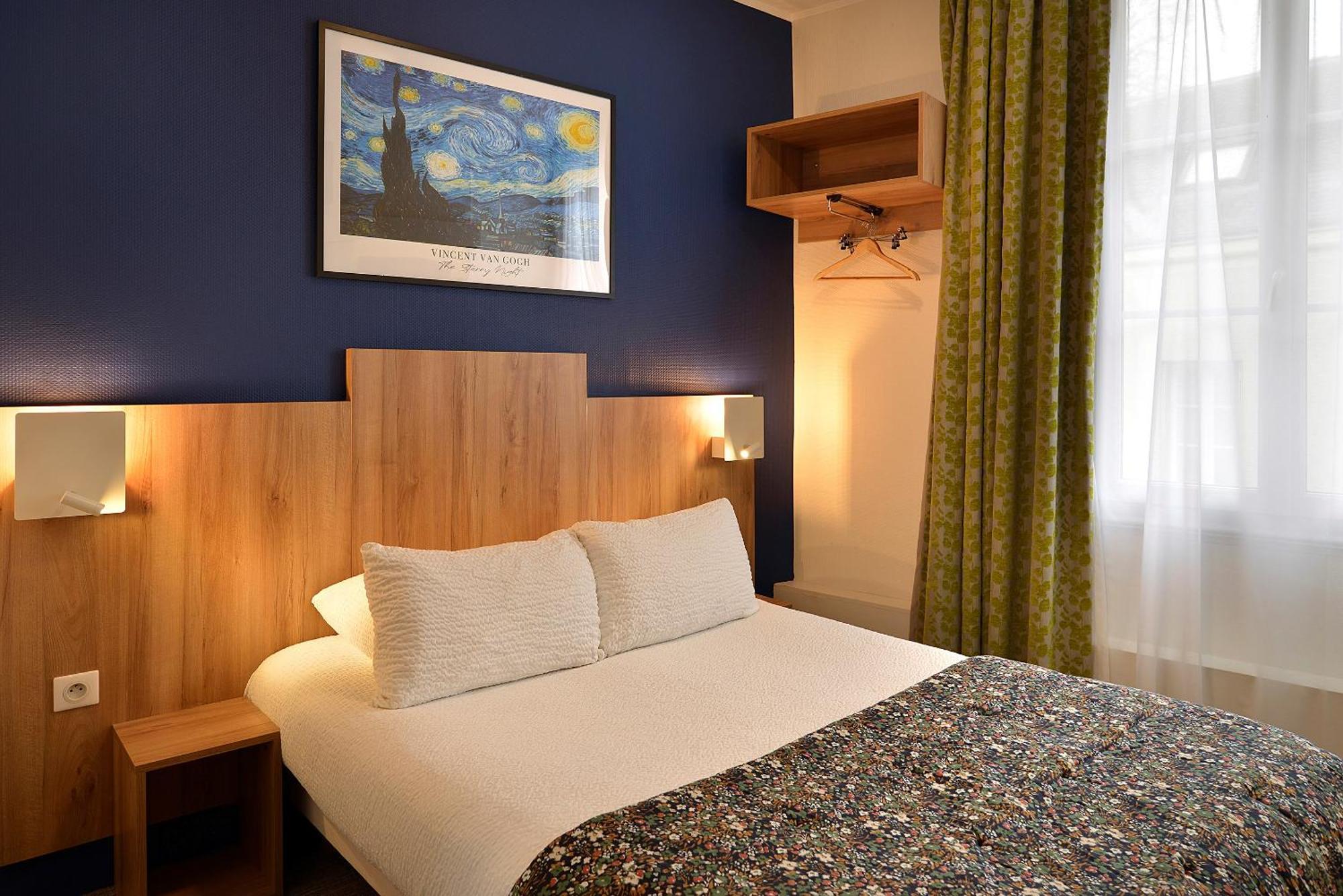 Small Double Room,1756429664:JPEG