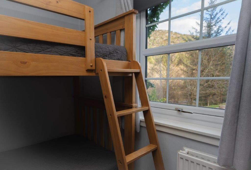 Familienzimmer (2 Erwachsene + 2 Kinder)
