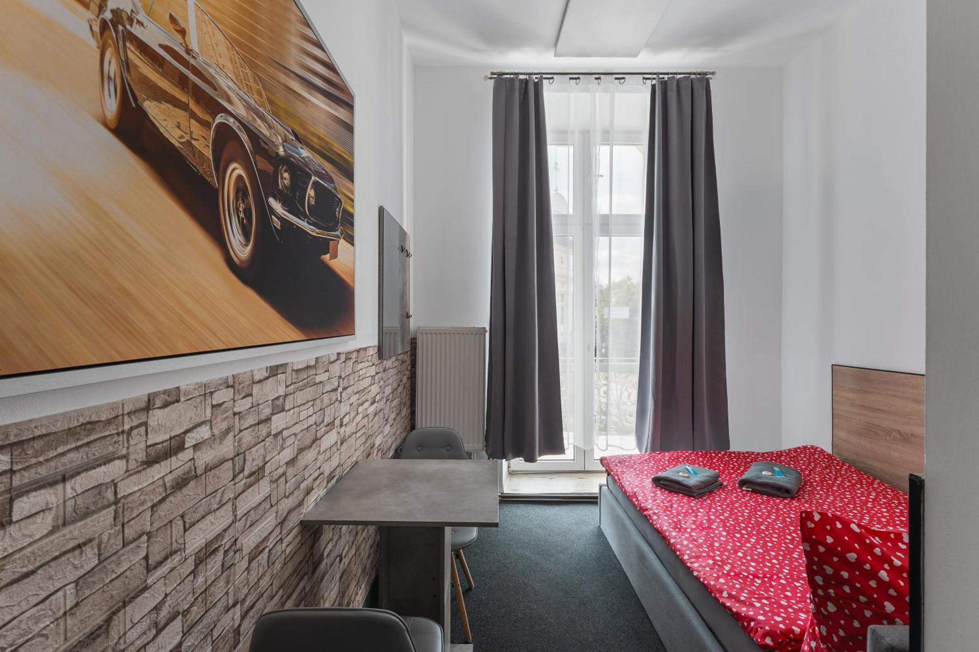 Deluxe Single Room