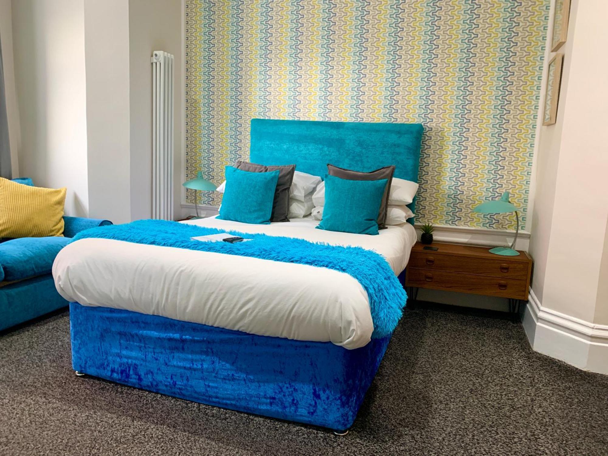 Deluxe Family Room