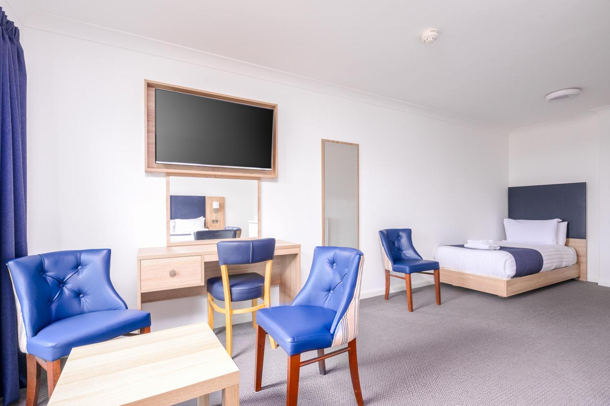 Superior Triple Room