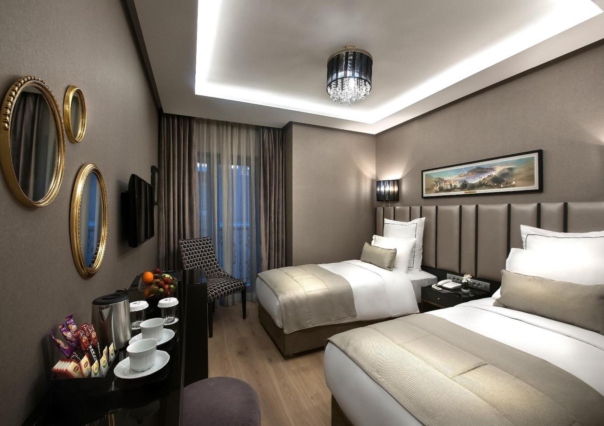 Deluxe Double or Twin Room