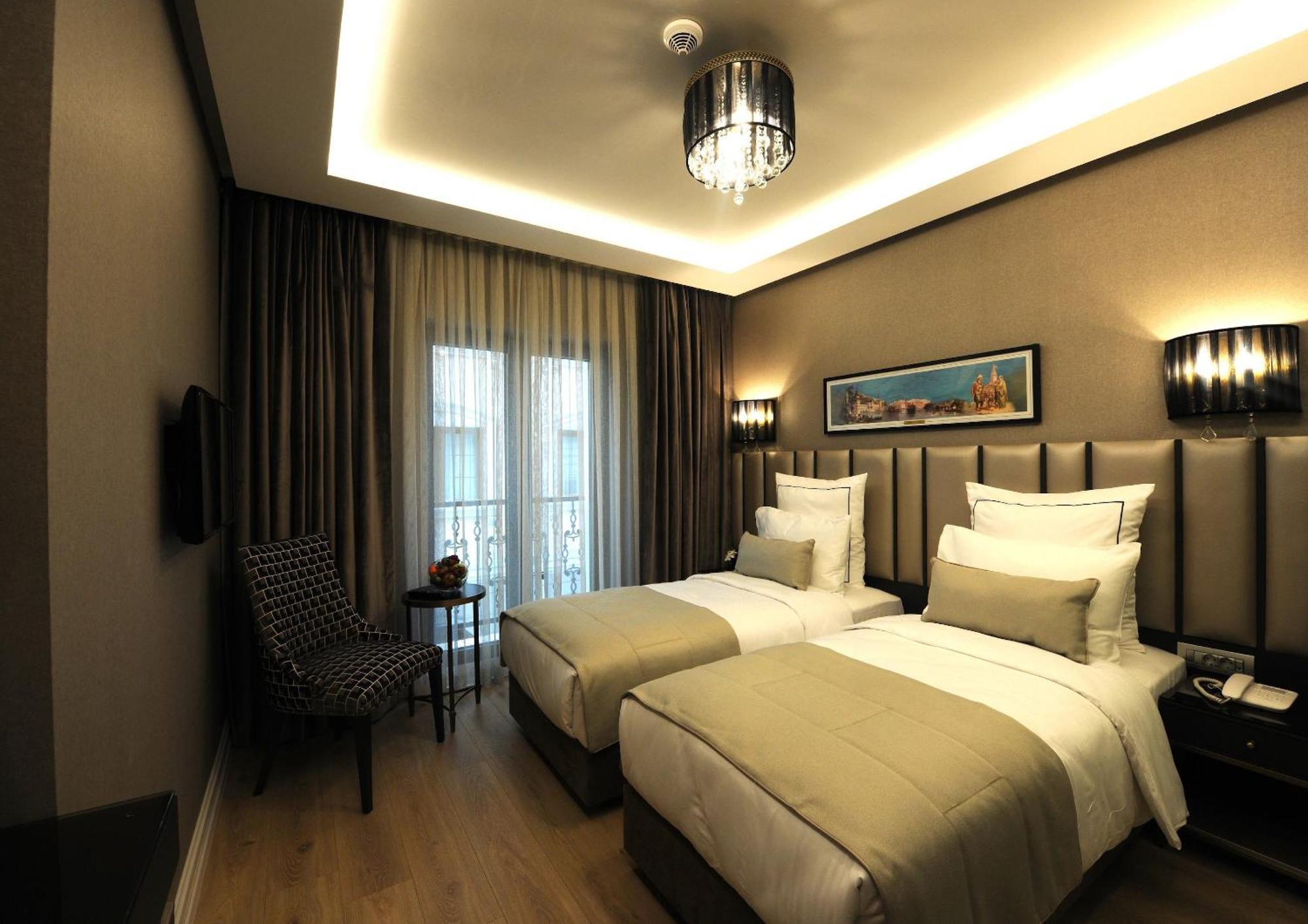 Deluxe Double or Twin Room
