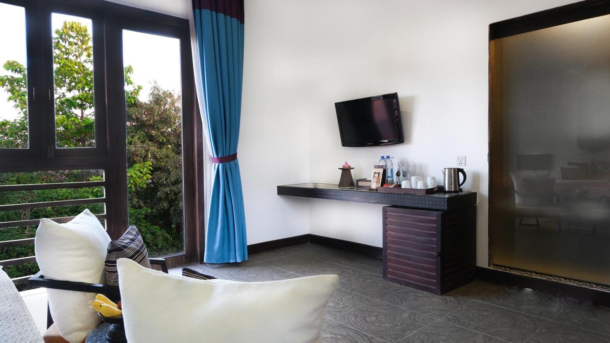 Luxury Double Room USD15 Credit Spa