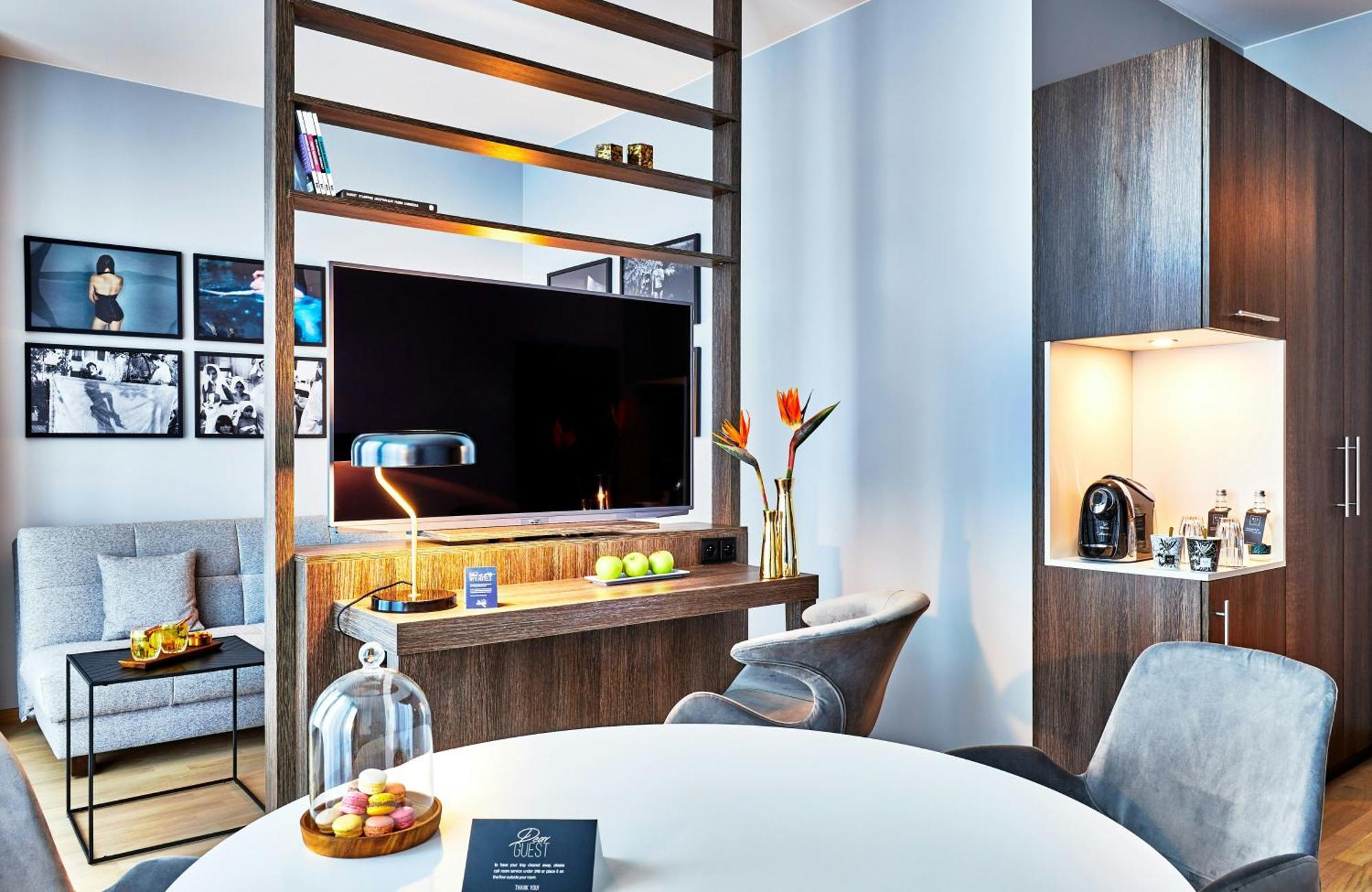 NYX Suite