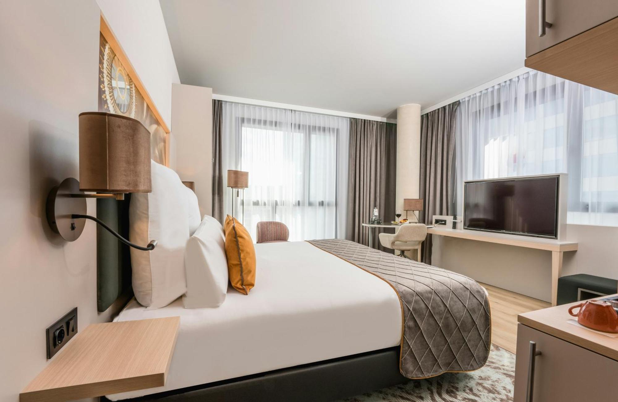 Deluxe Double or Twin Room,1747146590:JPEG