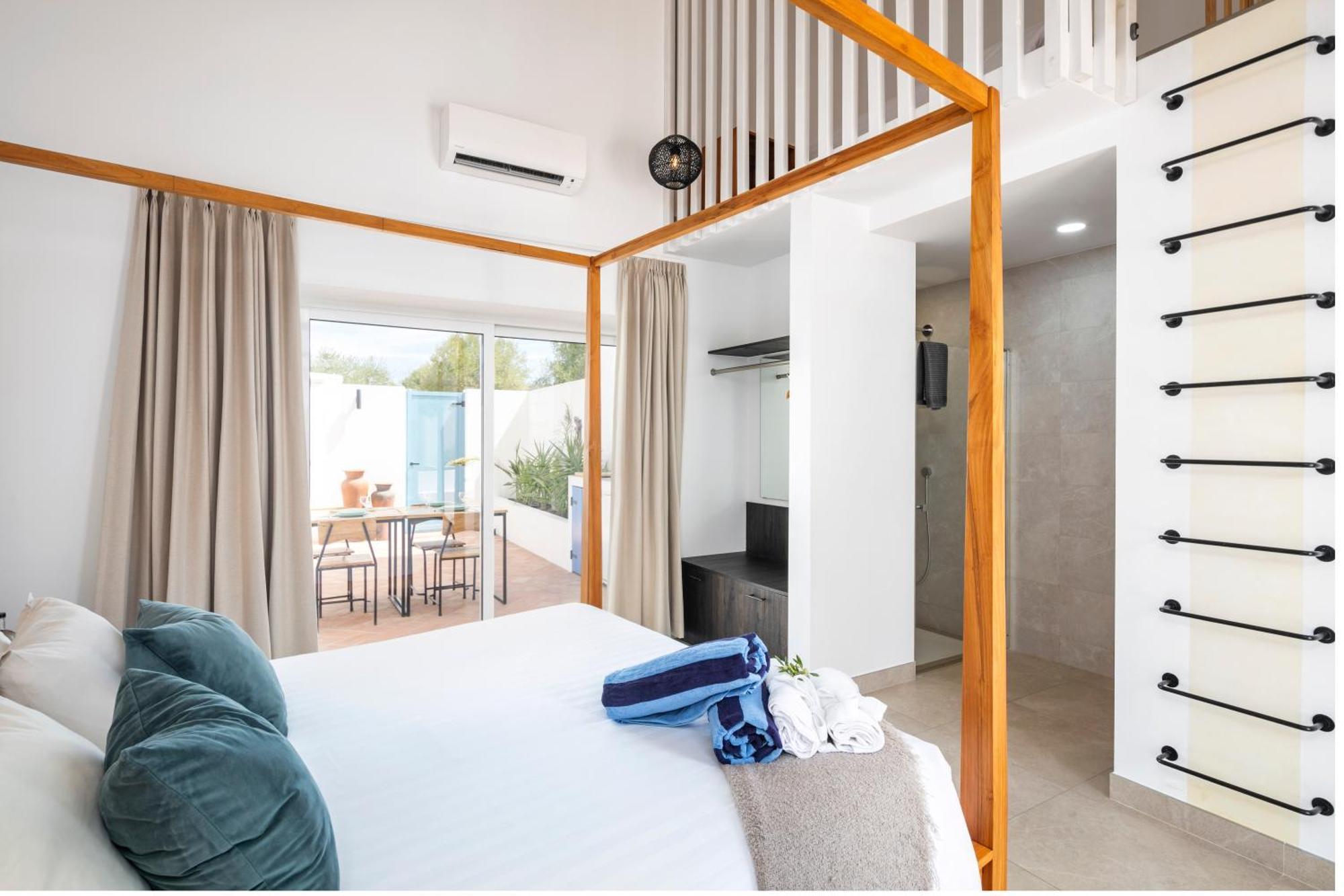 Triple Room Terrace