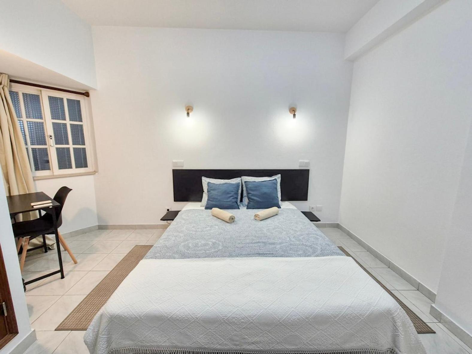 Double or Twin Room with Bathroom
