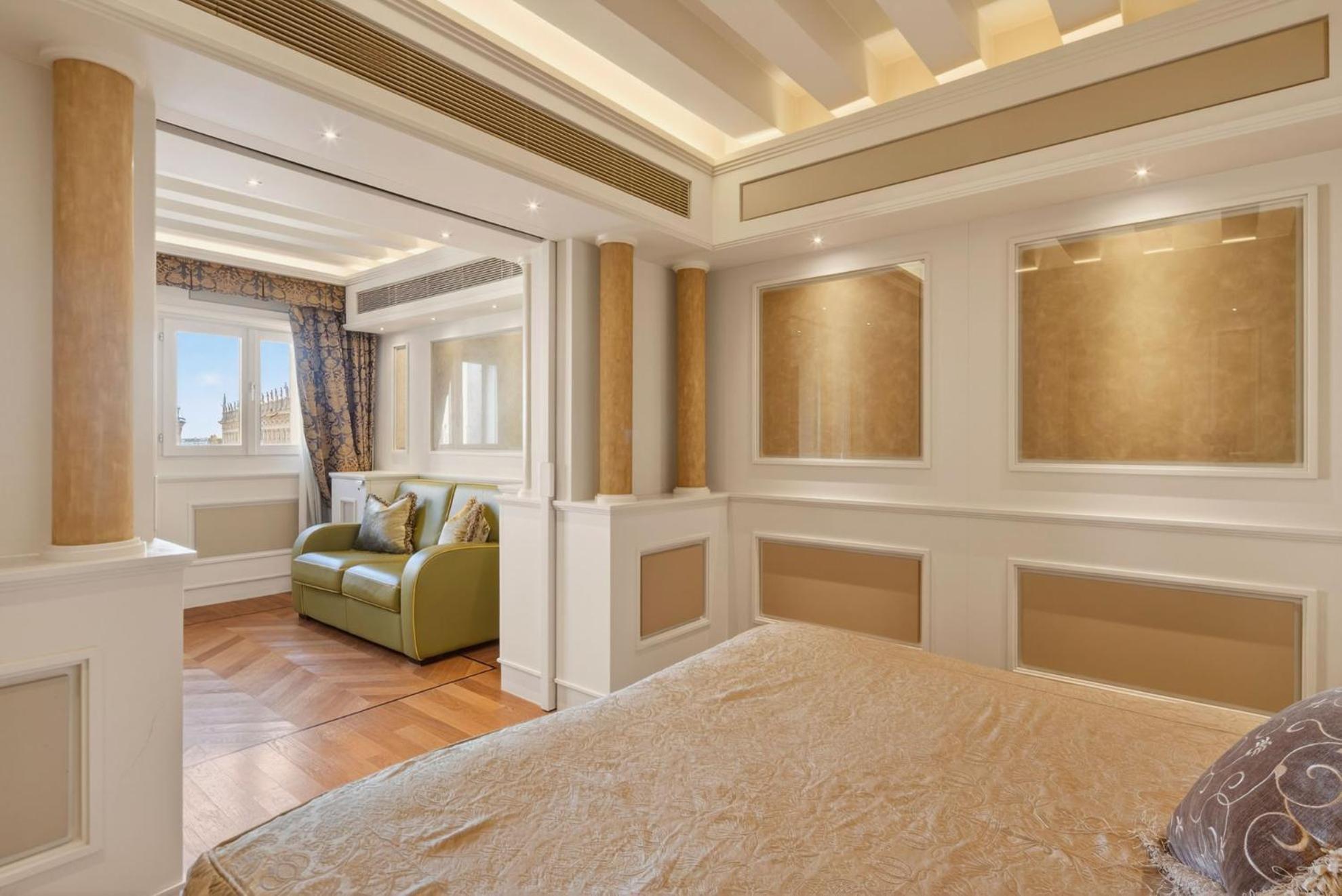Two-Bedroom Suite San Marco Square View