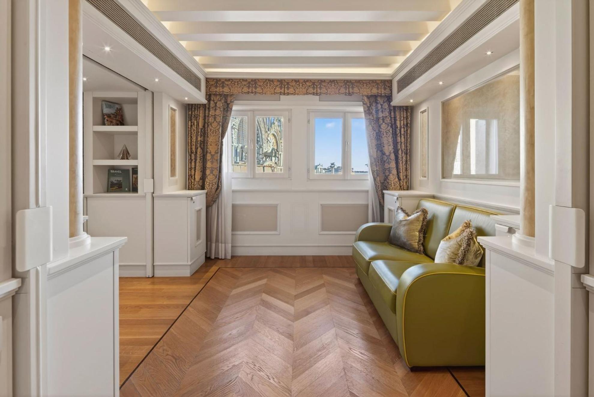 Two-Bedroom Suite San Marco Square View
