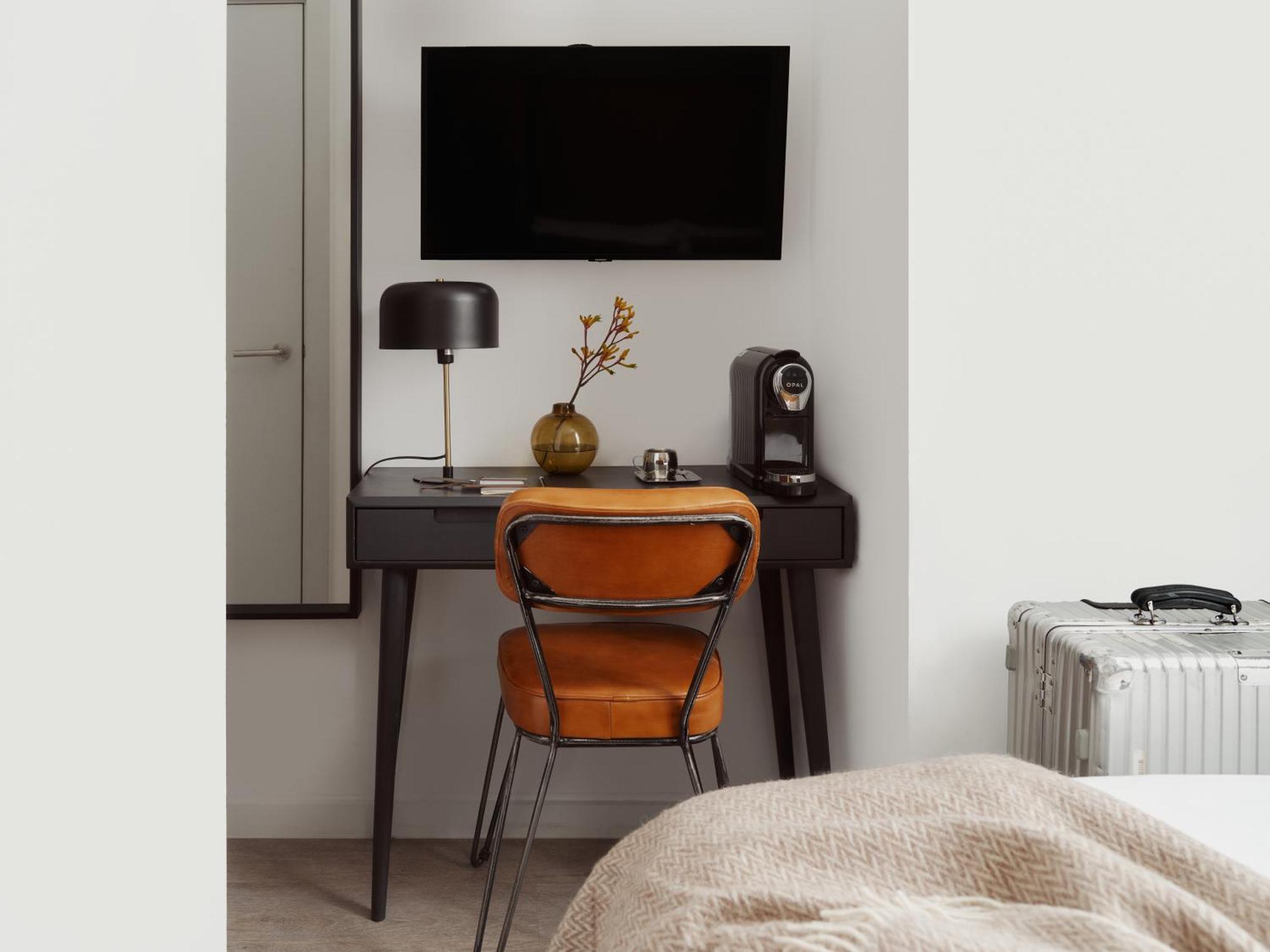 Compact room