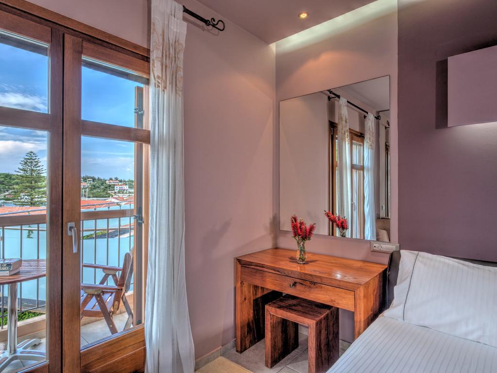 Standard Twin Room Sea View
