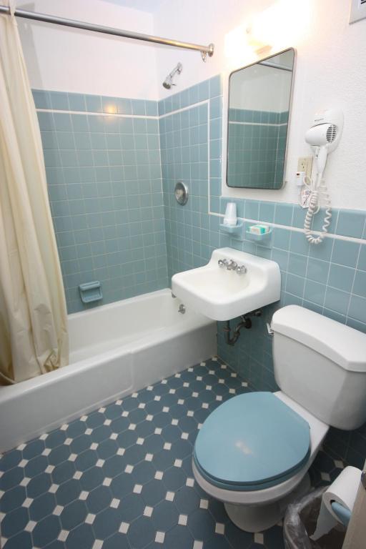Chambre Standard avec 2 Lits Doubles