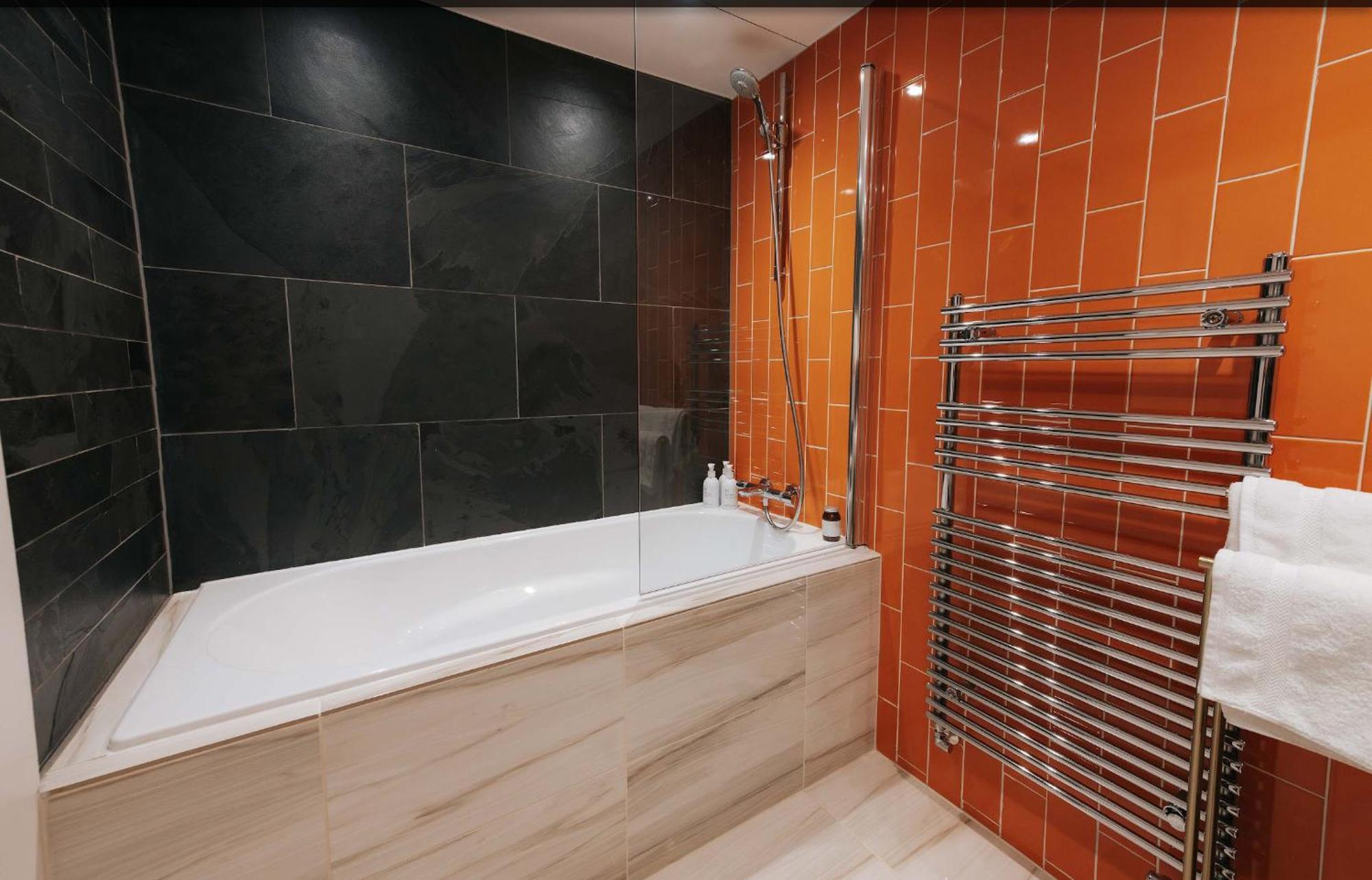 Deluxe Double or Twin Room Lake View