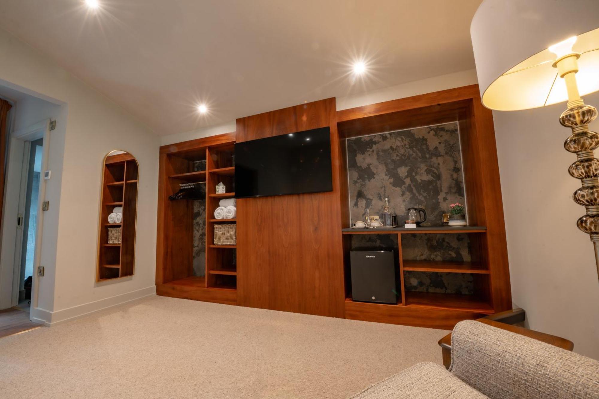 Superior Double or Twin Room Garden View