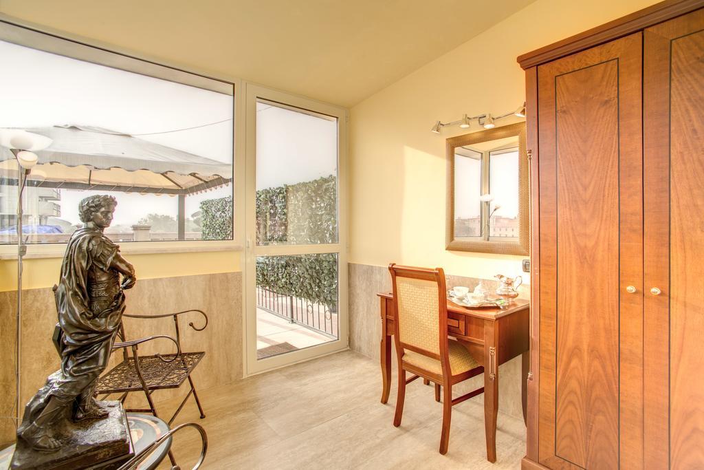 Doppel-/Zweibettzimmer mit eigener Terrasse