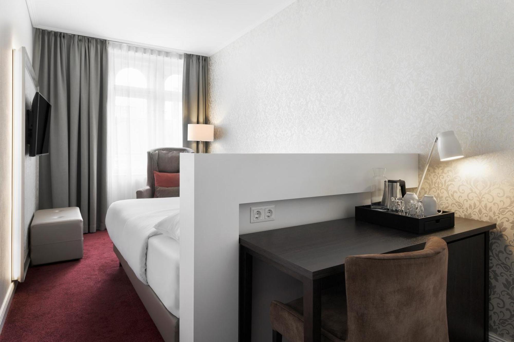 Classic Room Double Bed