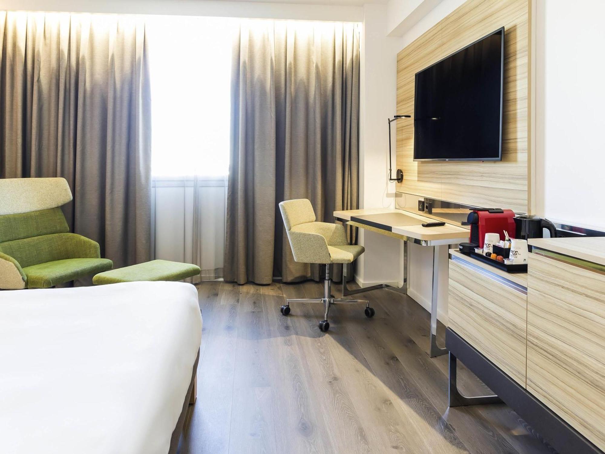 Deluxe Double Room,1756399828:JPEG