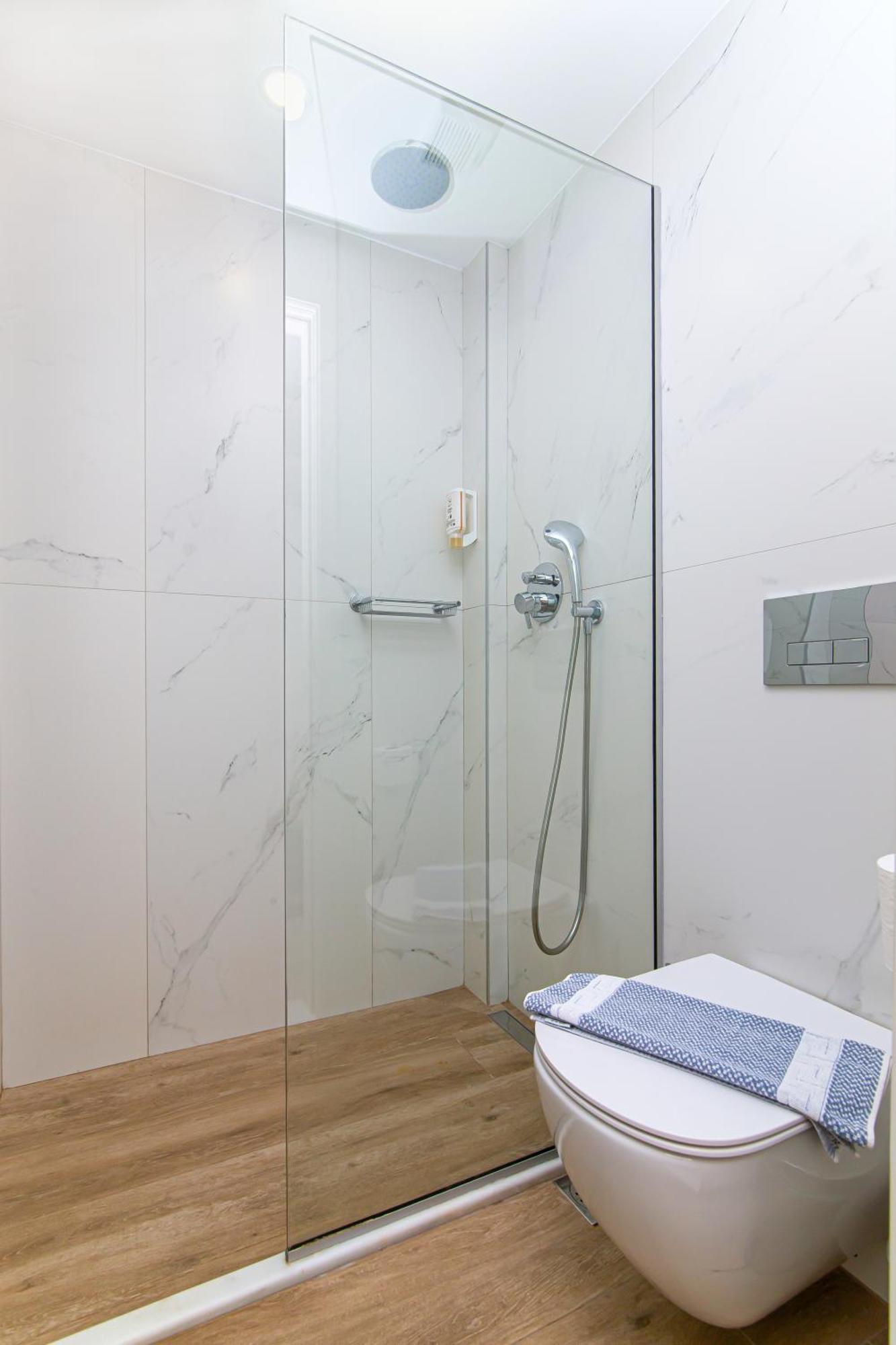 Premium Triple Room Side Sea View