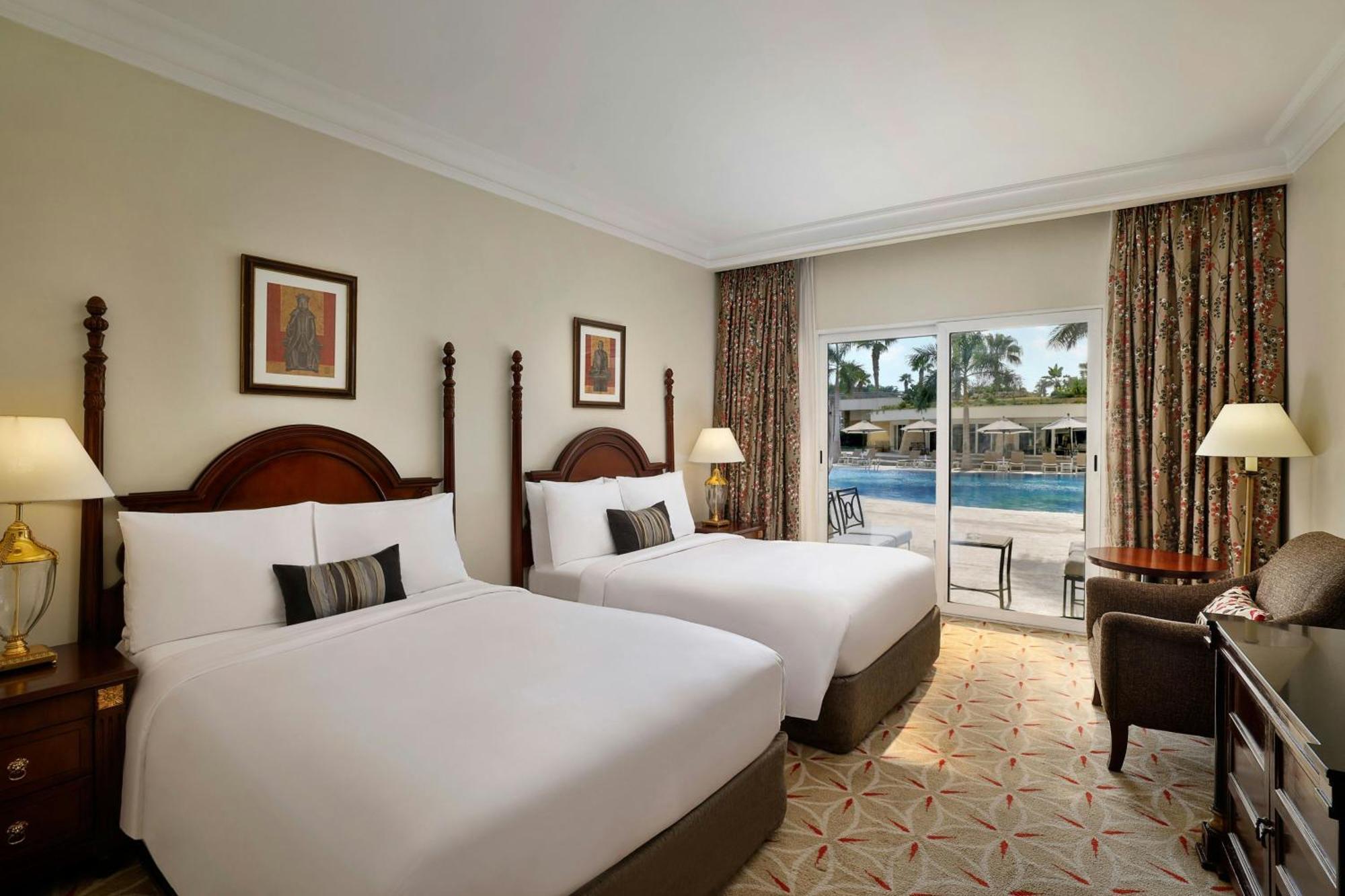 Pool Side Double Deluxe Room Pool Access 2 beds