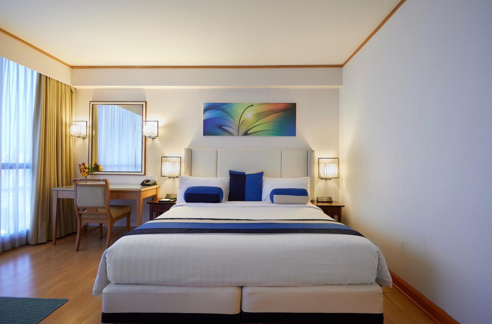 Deluxe Double or Twin Room