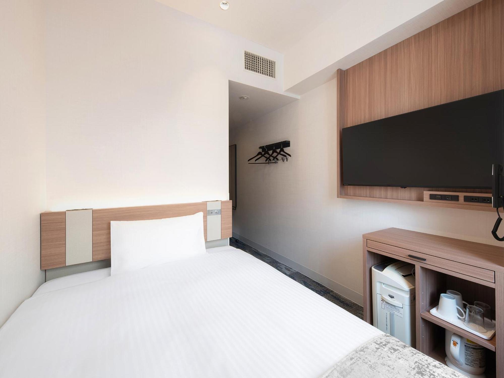Double Room Small Double Bed Non Smoking