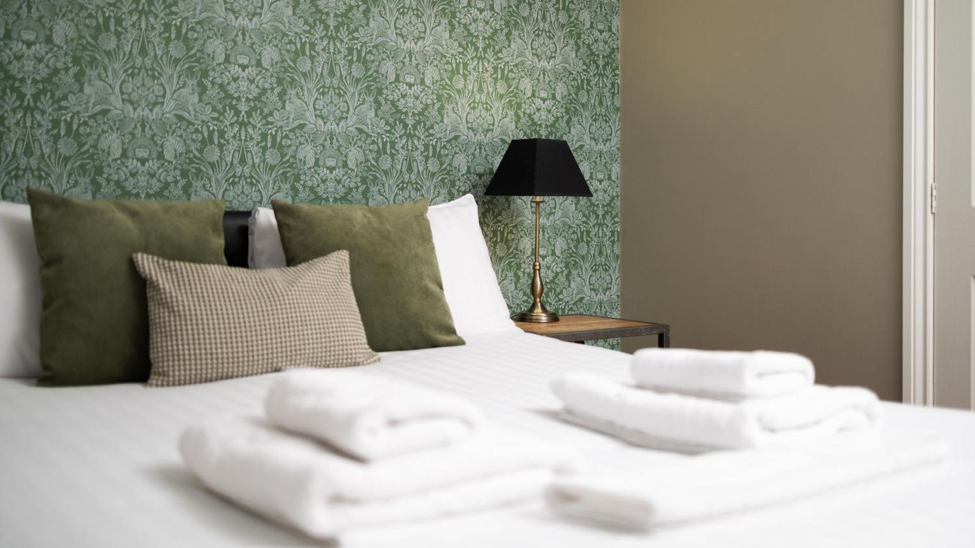 Standard King Room,1756440380:JPEG
