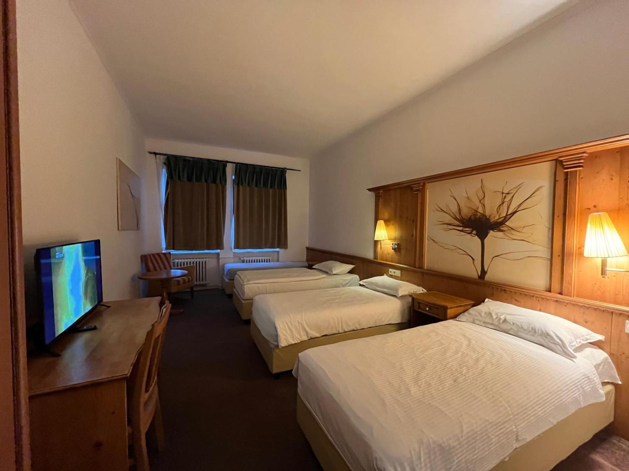 Triple Room