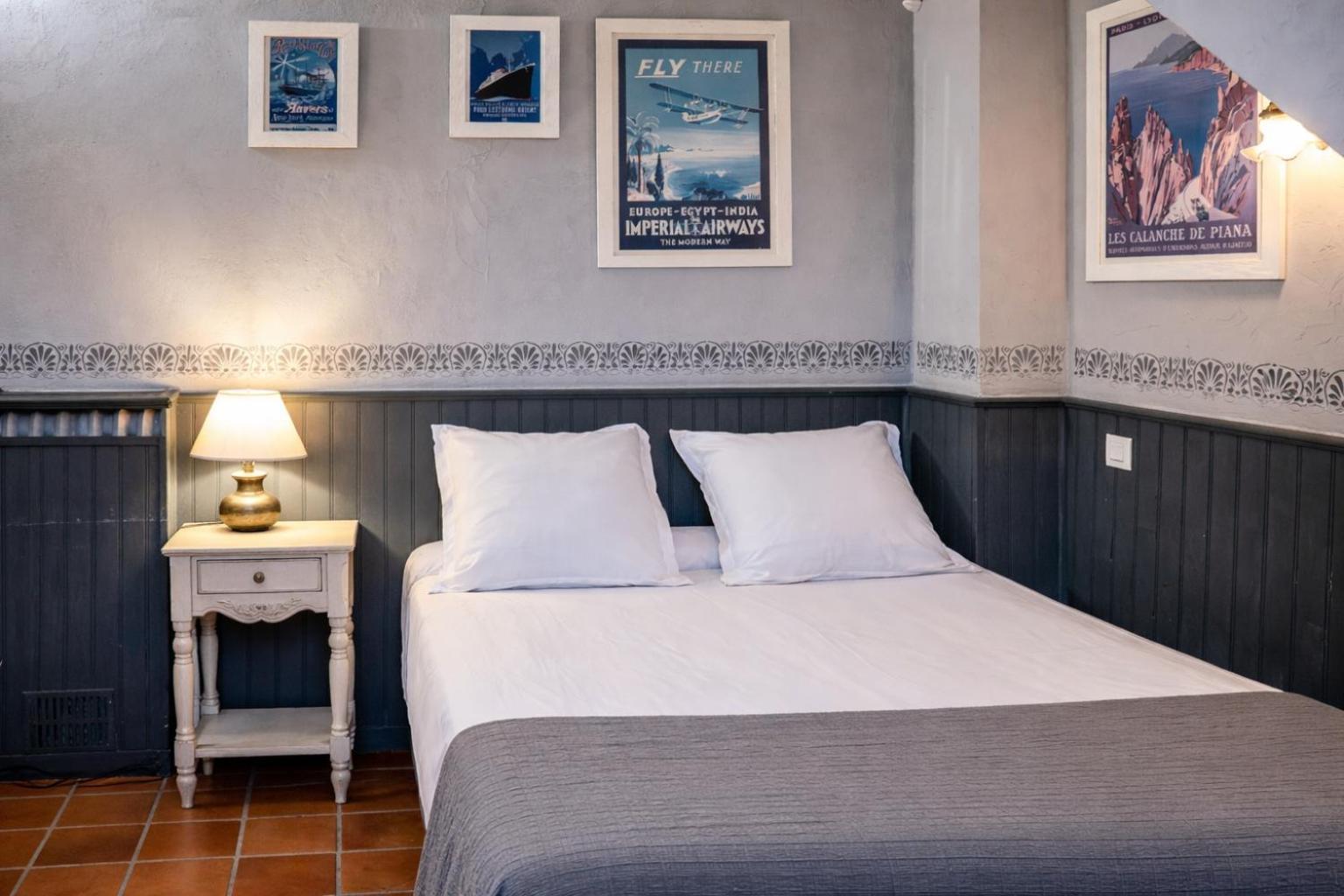 Double Room Shared Toilet