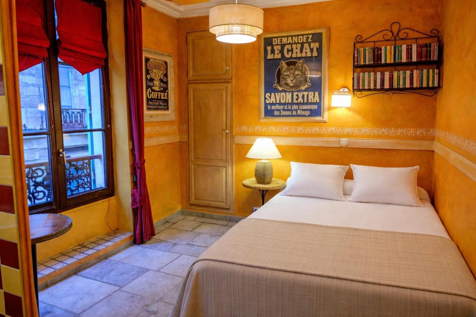 Double Room Shared Toilet