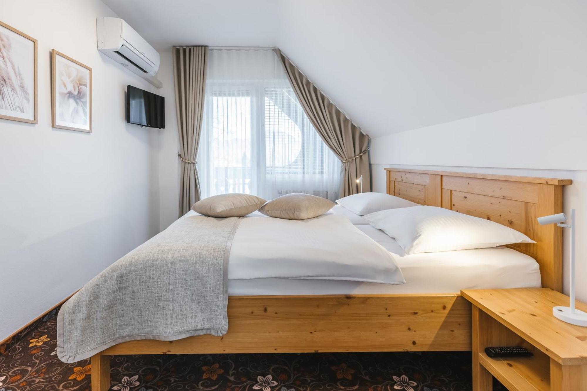 Triple Room Balcony
