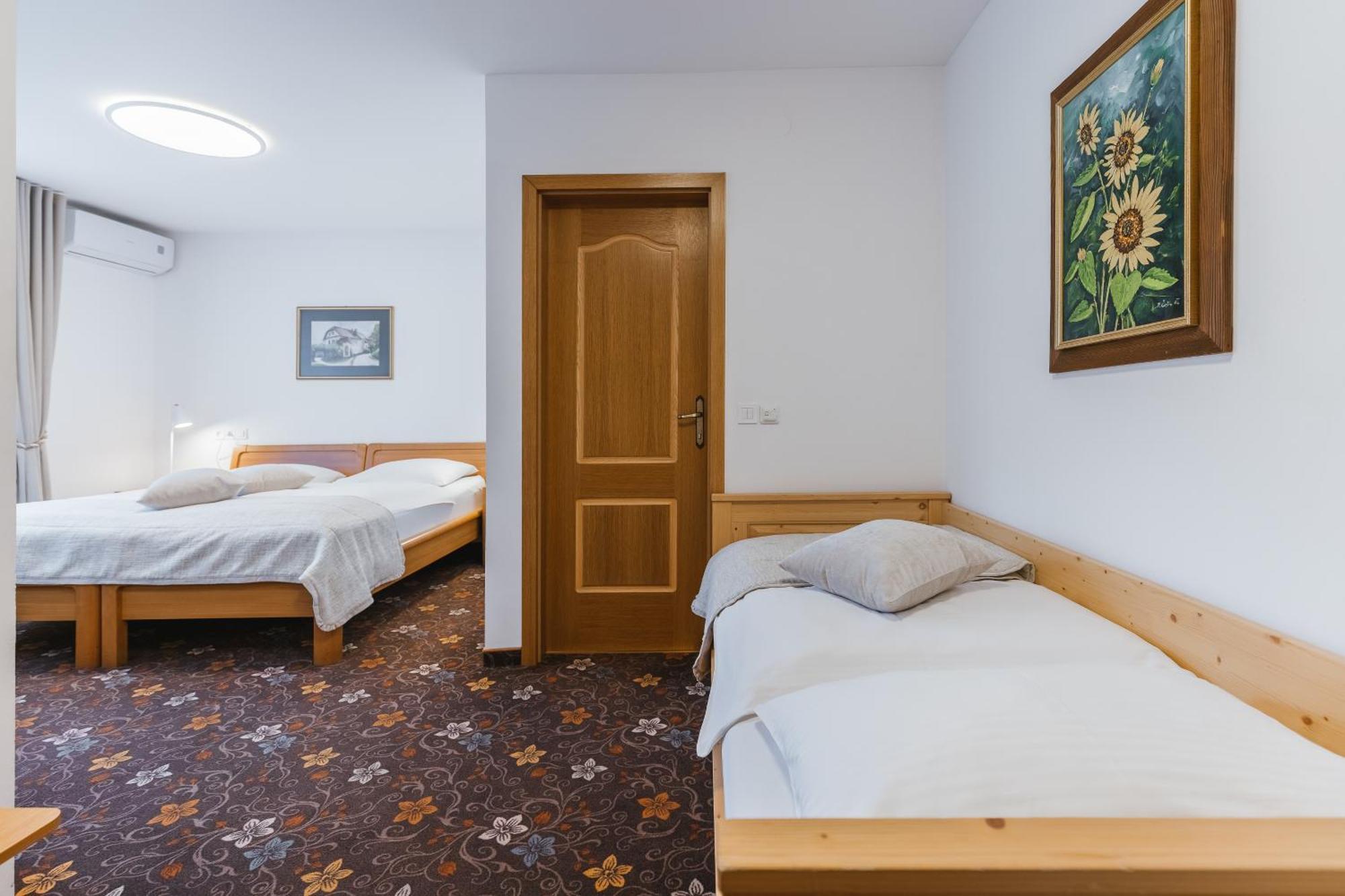 Budget Triple Room no Balcony