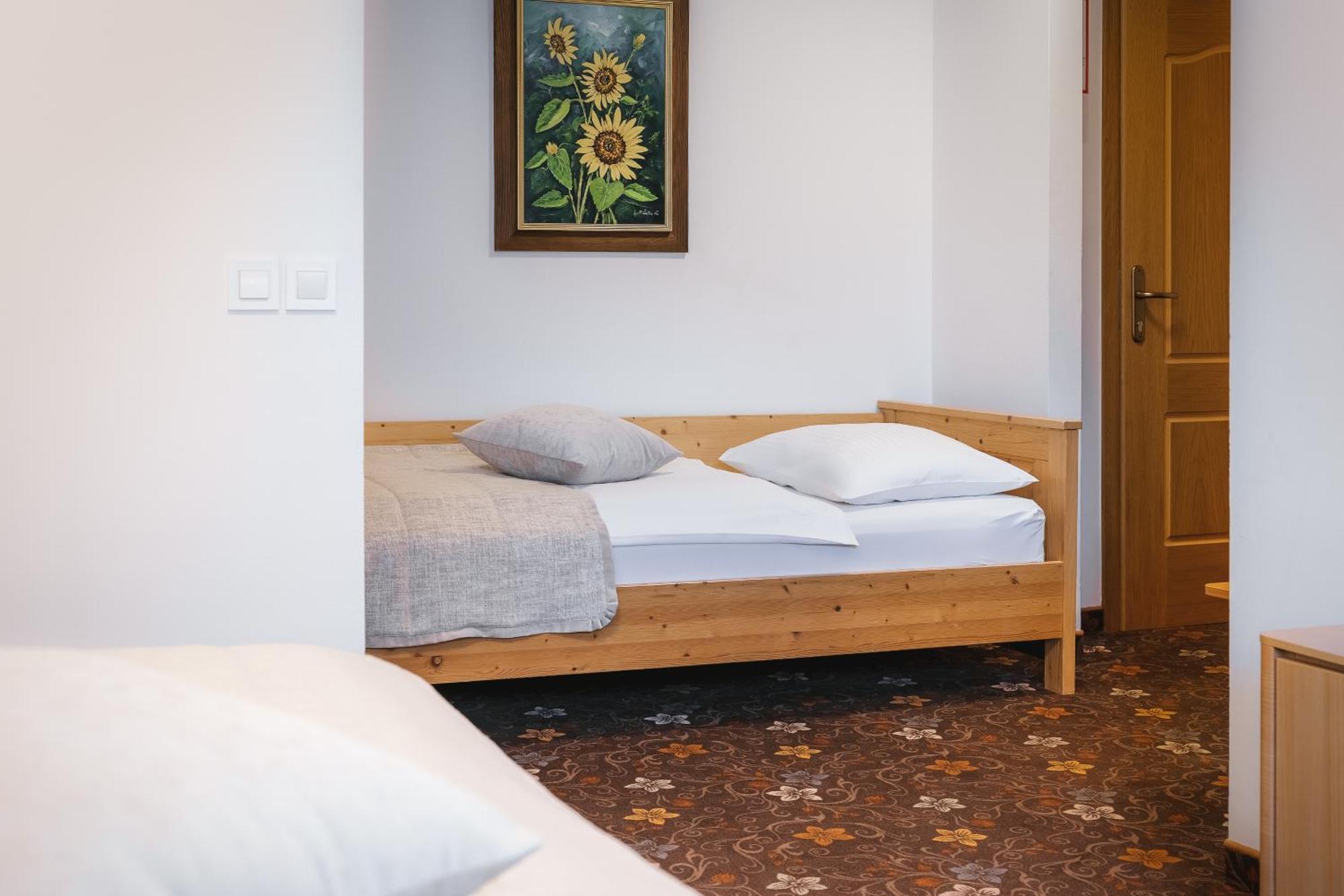 Budget Triple Room no Balcony