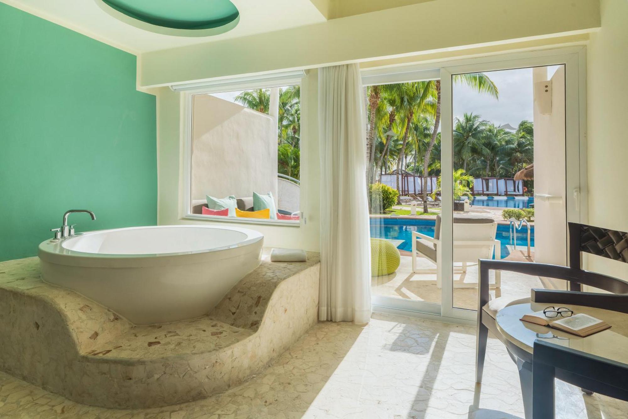 Premium Swim Up