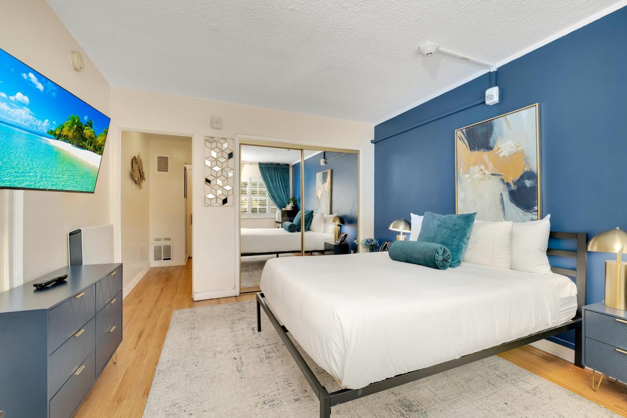 Queen Room