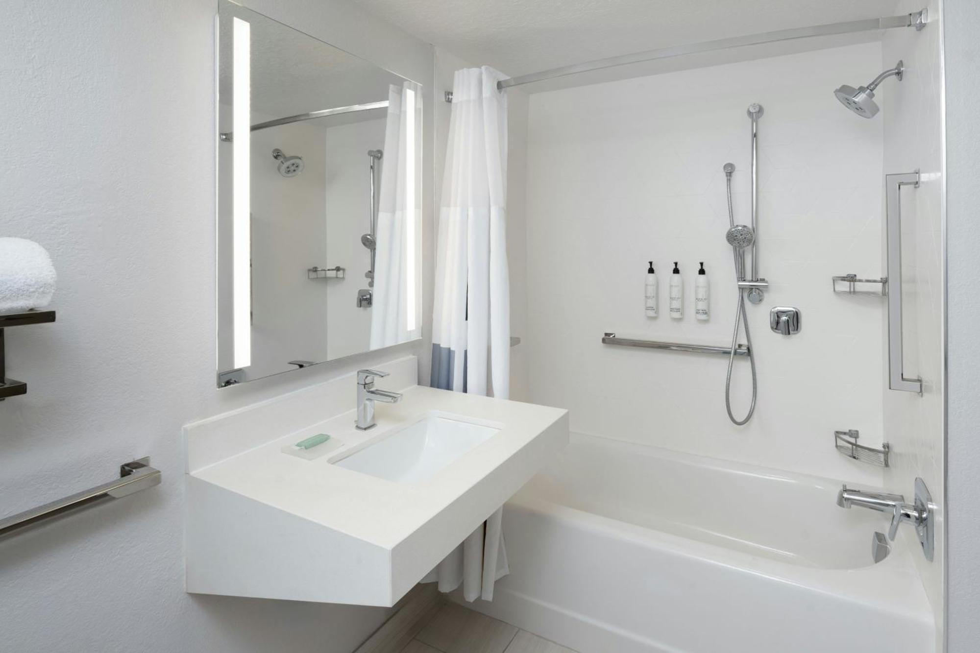 Standard Queen Room Two Queen Beds City View